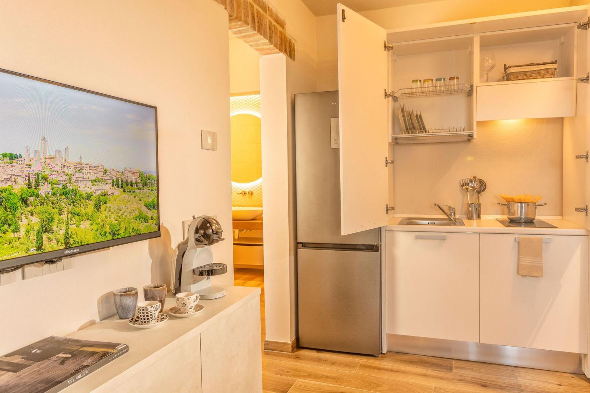 Palazzo Falcinelli Luxury Room In Montepulciano Center With Air Conditioning And Elevator Bagian luar foto