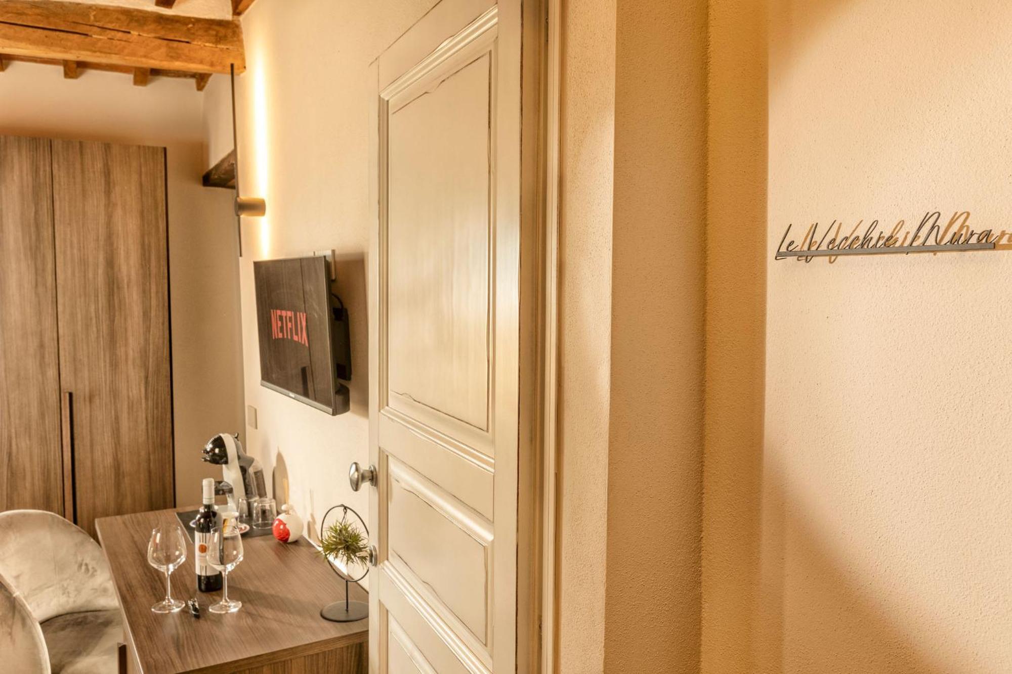 Palazzo Falcinelli Luxury Room In Montepulciano Center With Air Conditioning And Elevator Bagian luar foto