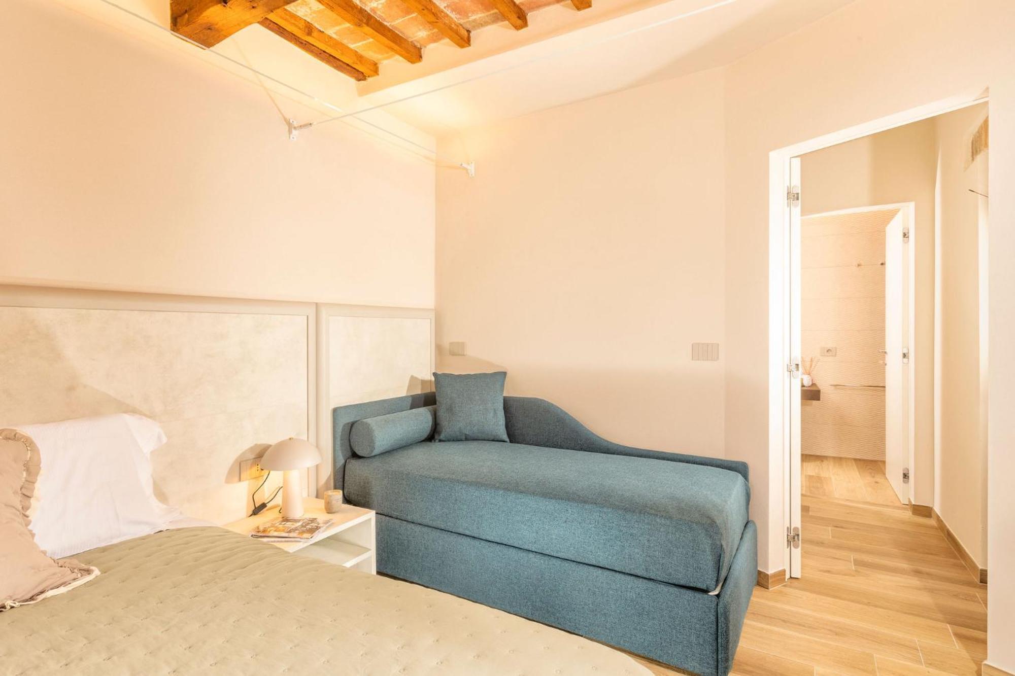 Palazzo Falcinelli Luxury Room In Montepulciano Center With Air Conditioning And Elevator Bagian luar foto