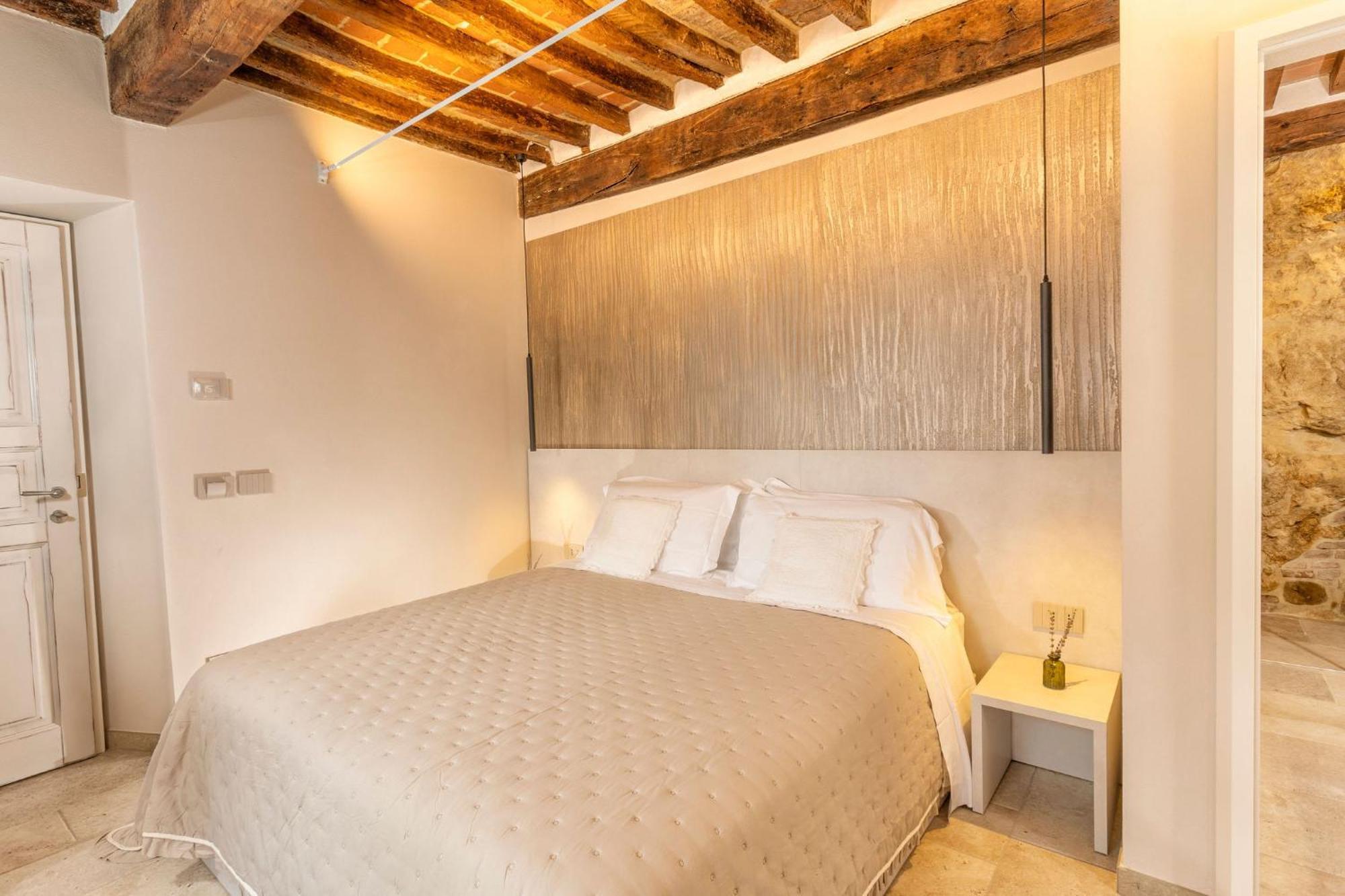 Palazzo Falcinelli Luxury Room In Montepulciano Center With Air Conditioning And Elevator Bagian luar foto